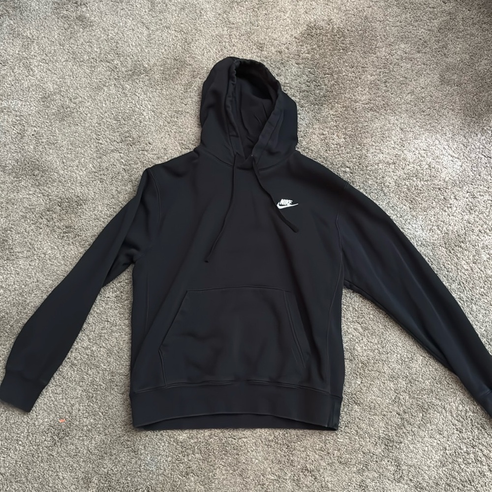 Nike Men’s Sportswear Club Fleece Hoodie